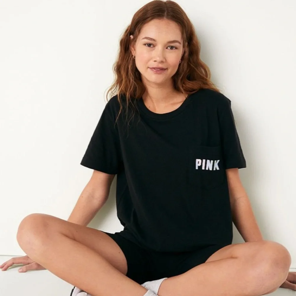 VS VICTORIAS SECRET PINK CAMPUS SHORT SLEEVE TEE TOP BLACK BLUR LOGO M - Picture 3 of 7